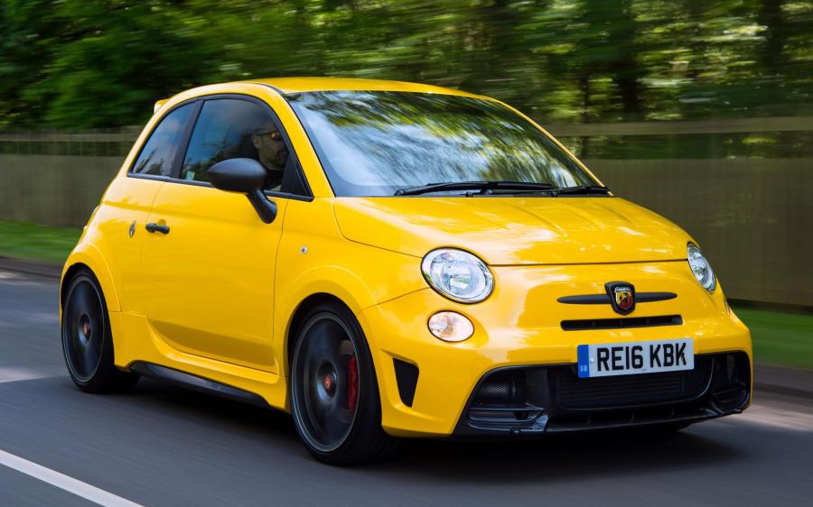 Abarth 695 Biposto Record (312) (UK) '2015 - 16